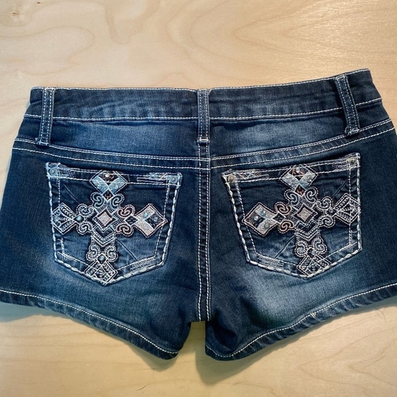 Rue 21 Jean Shorts Size 3/4 (GQ) - Picture 9 of 15